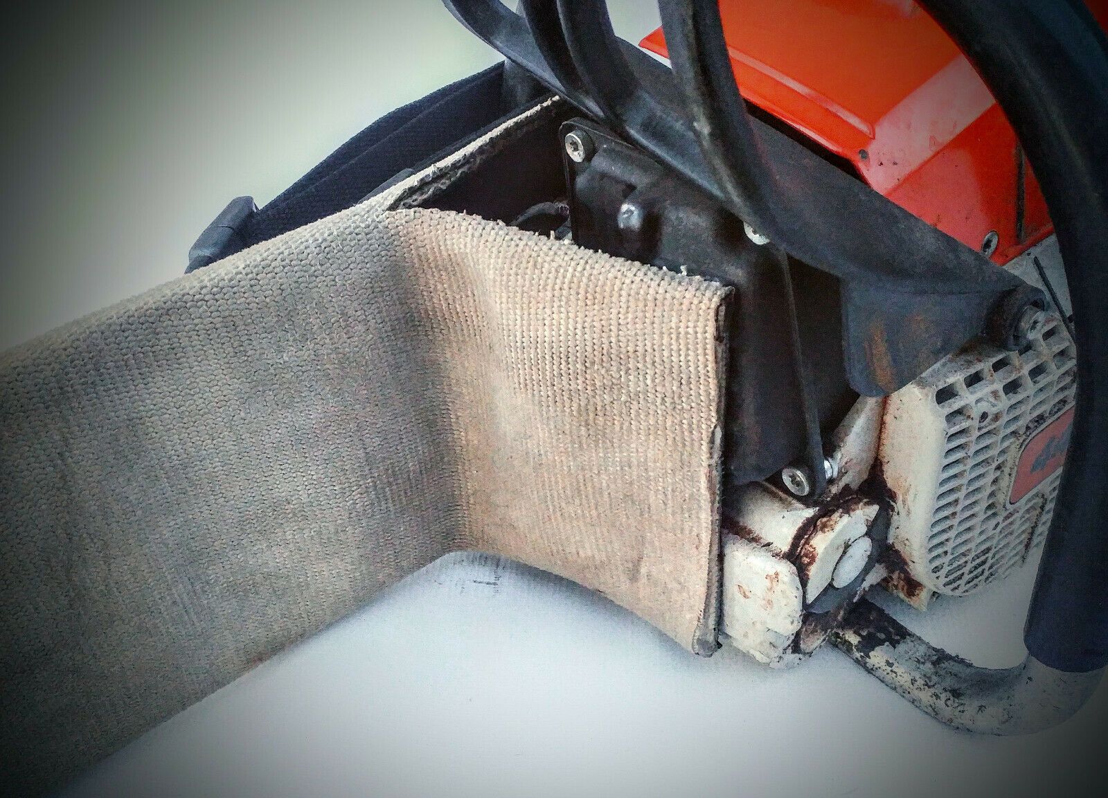 Chainsaw Scabbard Bar Sheath Cover up to 34"